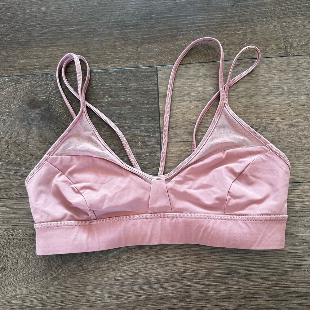 Lululemon strapped back sports bra